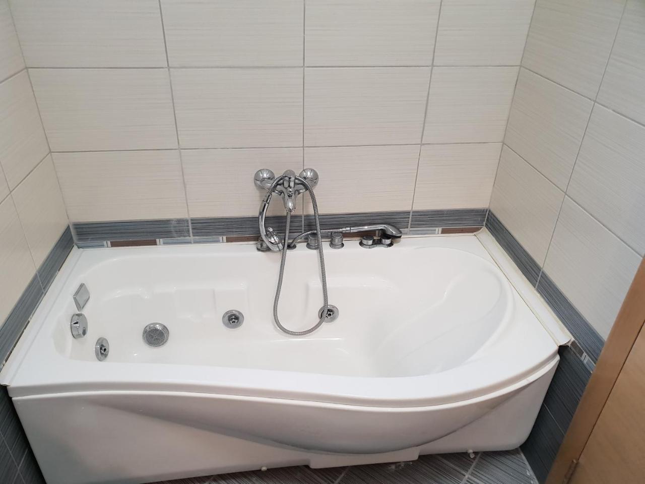 Apartman Kej Free Parking Kraljevo Luaran gambar