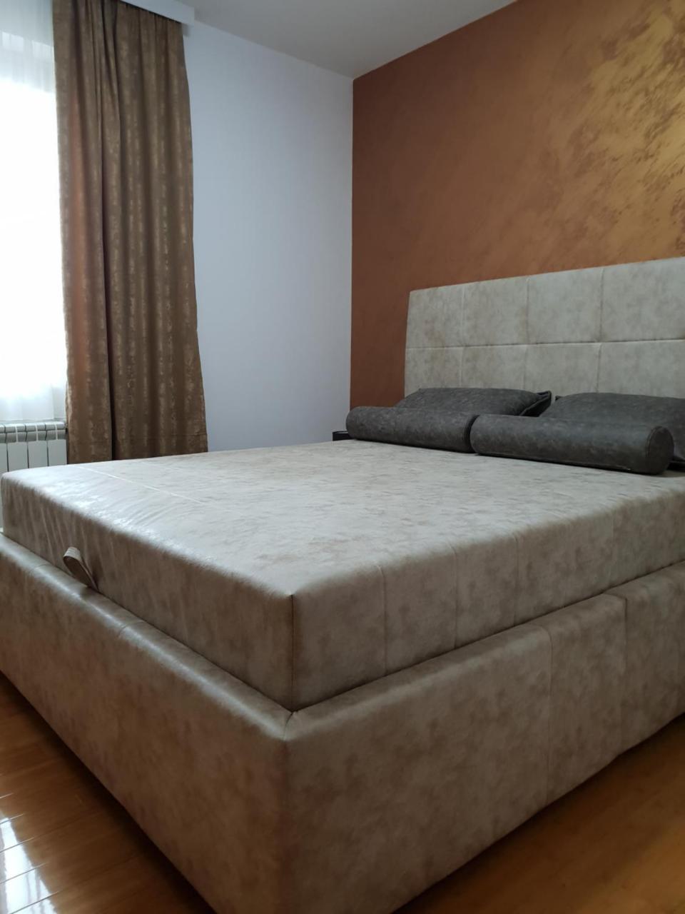 Apartman Kej Free Parking Kraljevo Luaran gambar